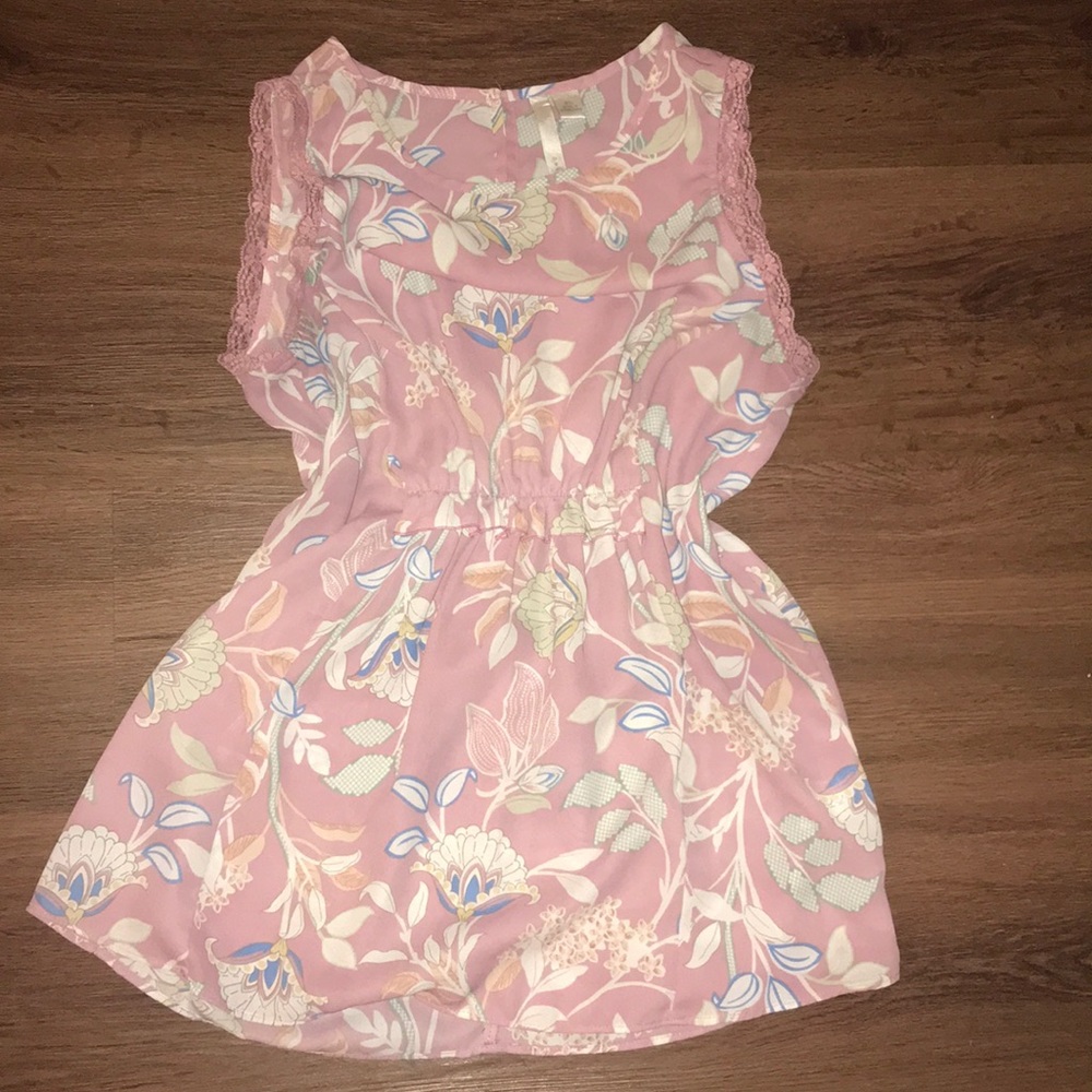 XS, Lauren Conrad floral blouse